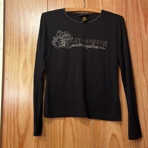 Woman’s Harley-Davidson shirt